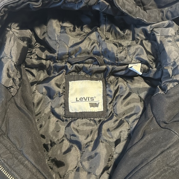 Levi’s cargo jacket - Picture 2 of 2